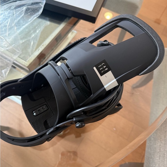 Burton Cartel Men’s Black Snowboard Bindings - Picture 5 of 8